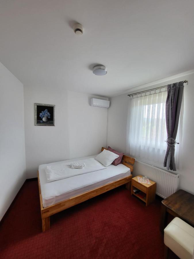 Nihad B&B Високо Экстерьер фото
